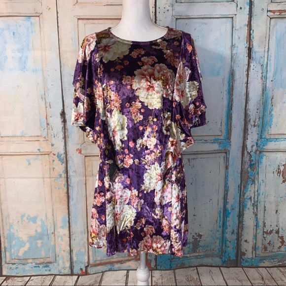 Floral velvet swing dress - Picture 2 of 4